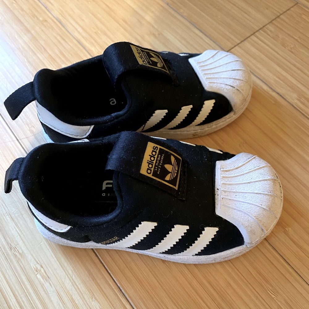 Adidas toddler sneakers - black